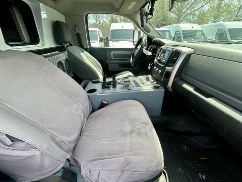 Used 2015 RAM 4500 SLT w/ Quick Order Package 29G SLT RWD image 11