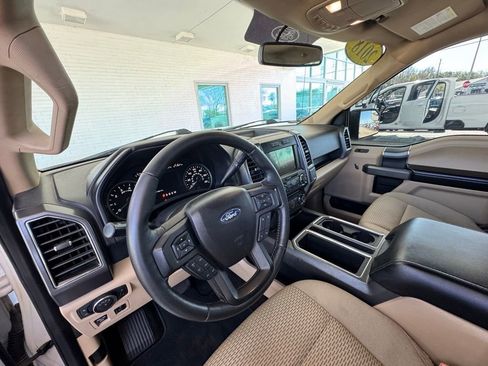 Used 2018 Ford F150 XLT w/ Equipment Group 302A Luxury AWD/4WD image 14