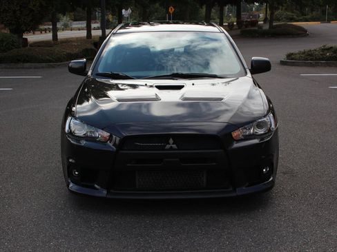 Used 2014 Mitsubishi Lancer Evolution GSR image 2