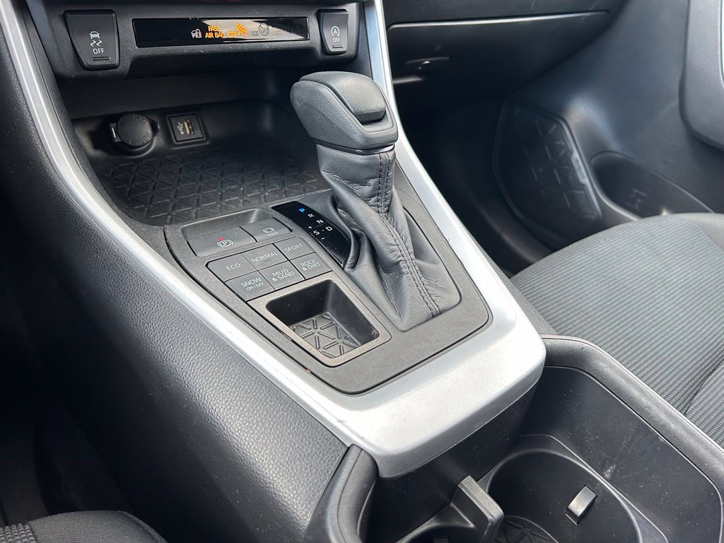 Certified 2023 Toyota RAV4 LE AWD/4WD image 21