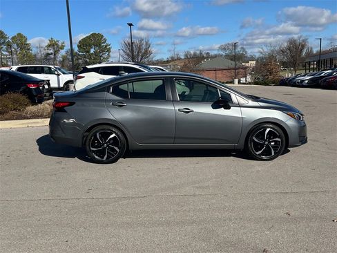 Certified 2025 Nissan Versa SR image 4