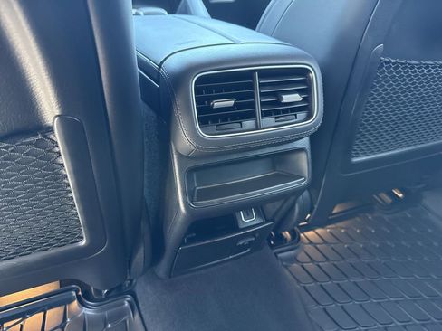 Used 2023 Mercedes-Benz GLE 53 AMG 4MATIC image 21