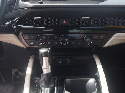 Used 2023 Honda Accord Touring image 37