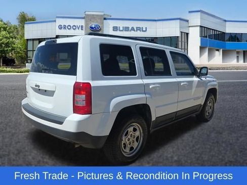 Used 2016 Jeep Patriot Sport w/ Power Value Group AWD/4WD image 6