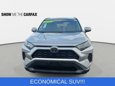 Used 2020 Toyota RAV4 LE AWD/4WD image 2