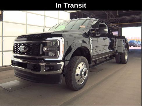 Used 2026 Ford F450 Lariat w/ Lariat Premium Package AWD/4WD image 1