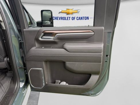 Used 2026 Chevrolet Silverado 2500 LT w/ Trail Boss Package AWD/4WD image 16