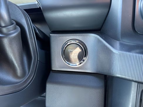 Used 2025 Ford F250 Platinum image 25