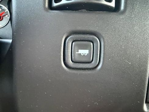 Used 2023 GMC Savana 2500 image 26