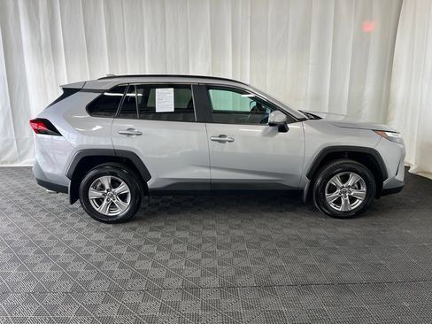 Used 2024 Toyota RAV4 XLE AWD/4WD image 3