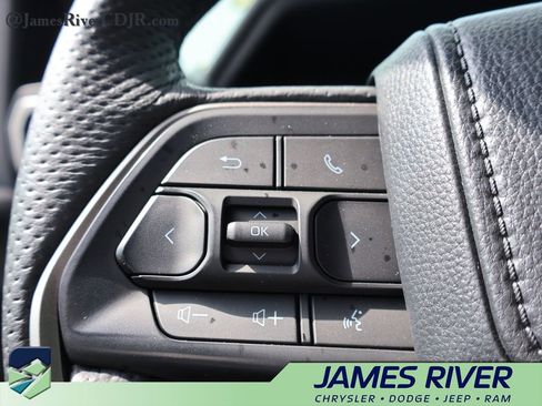 Used 2024 Toyota Tacoma SR5 AWD/4WD image 25