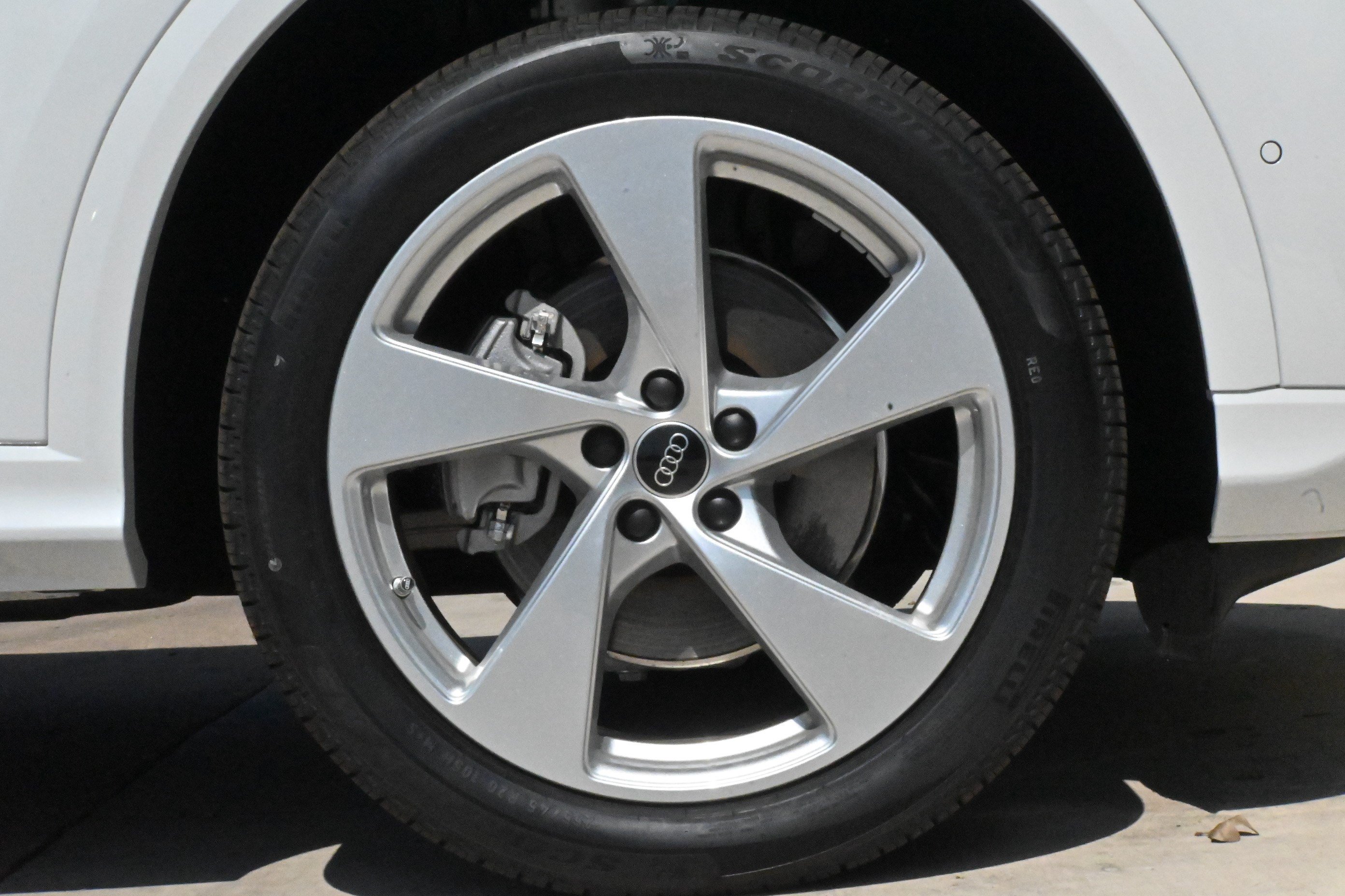 Used 2025 Audi Q5 Premium w/ Premium Plus AWD/4WD image 34