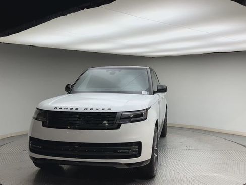 New 2026 Land Rover Range Rover SE image 7