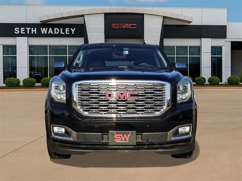 Used 2019 GMC Yukon Denali w/ Denali Ultimate Package image 2