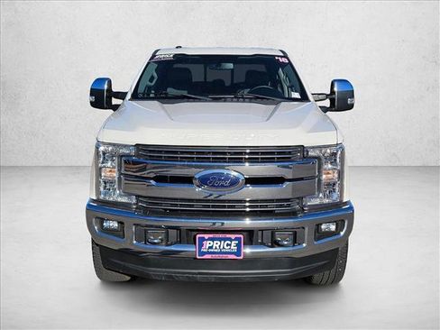 Used 2018 Ford F250 Lariat w/ Chrome Package image 2