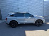 Used 2023 Kia Sorento SX image 2