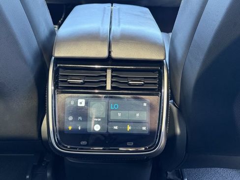 Used 2023 Rivian R1S Adventure AWD/4WD image 15