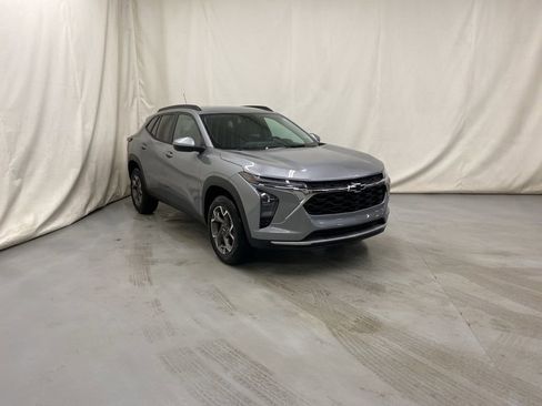 New 2026 Chevrolet Trax LT w/ Driver Confidence Package image 1