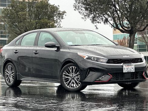 Certified 2024 Kia Forte GT-Line w/ GT-Line Premium Package image 2