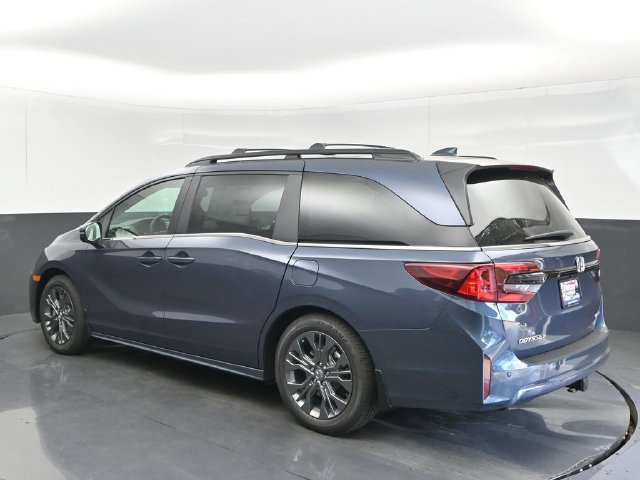 New 2027 Honda Odyssey Touring image 3