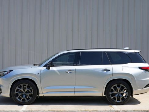 Used 2025 Lexus TX 500h AWD image 49