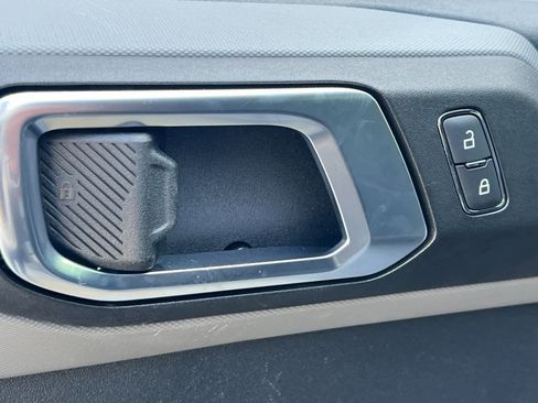 Used 2022 Ford Bronco Black Diamond image 13