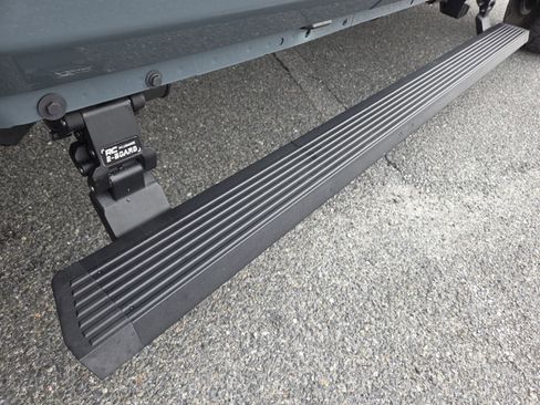 Used 2025 Jeep Gladiator Rubicon w/ Convenience Group image 21