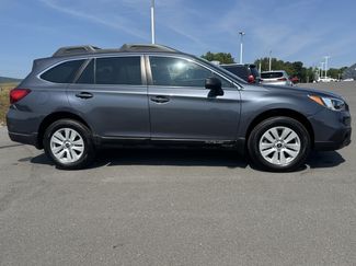 Used 2016 Subaru Outback 2.5i Premium AWD/4WD video 2