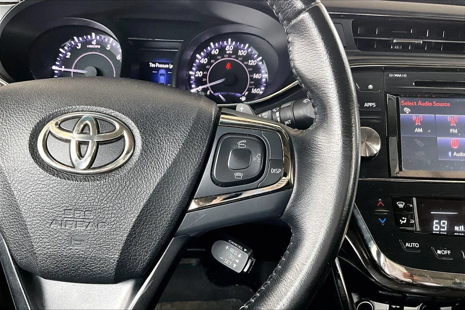 Used 2016 Toyota Avalon XLE Plus FWD image 11