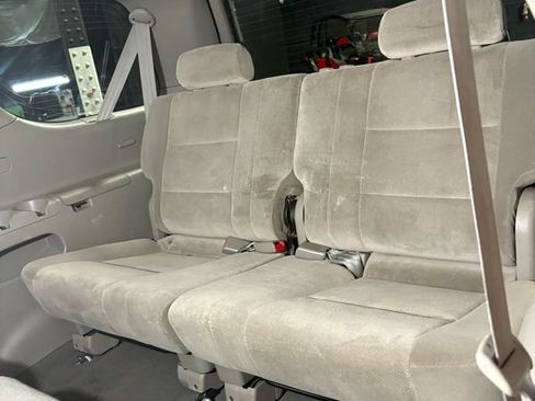 Used 2007 Toyota Sequoia SR5 AWD/4WD image 14
