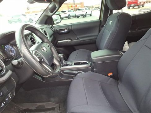 Certified 2023 Toyota Tacoma TRD Off-Road image 14