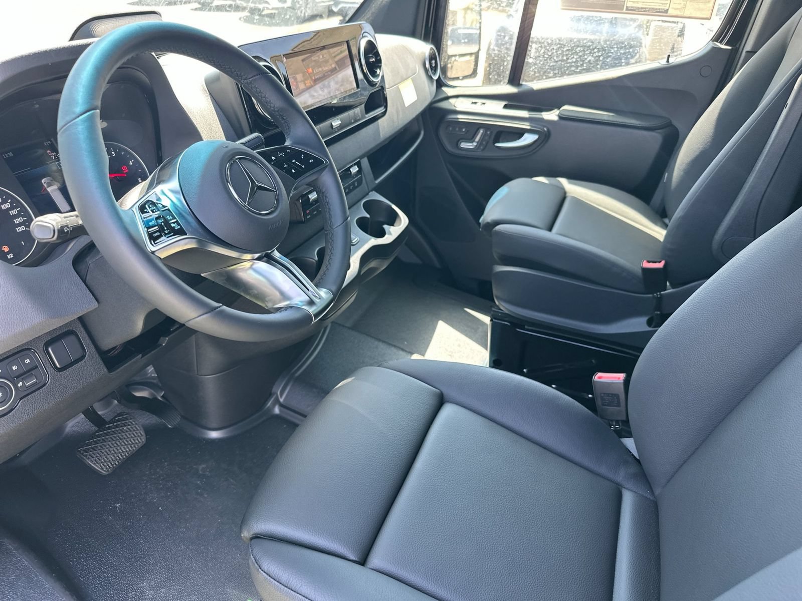 New 2026 Mercedes-Benz Sprinter 2500 image 10