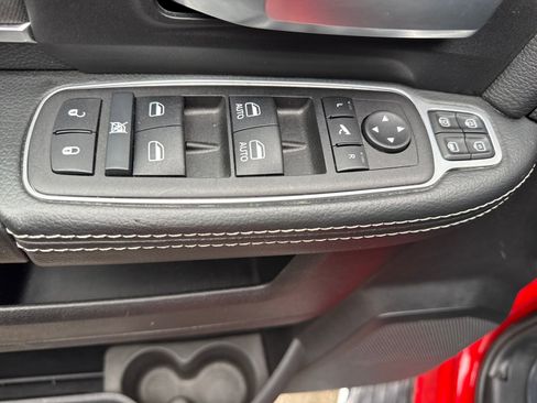 Used 2024 RAM 2500 Big Horn w/ Bed Utility Group image 11