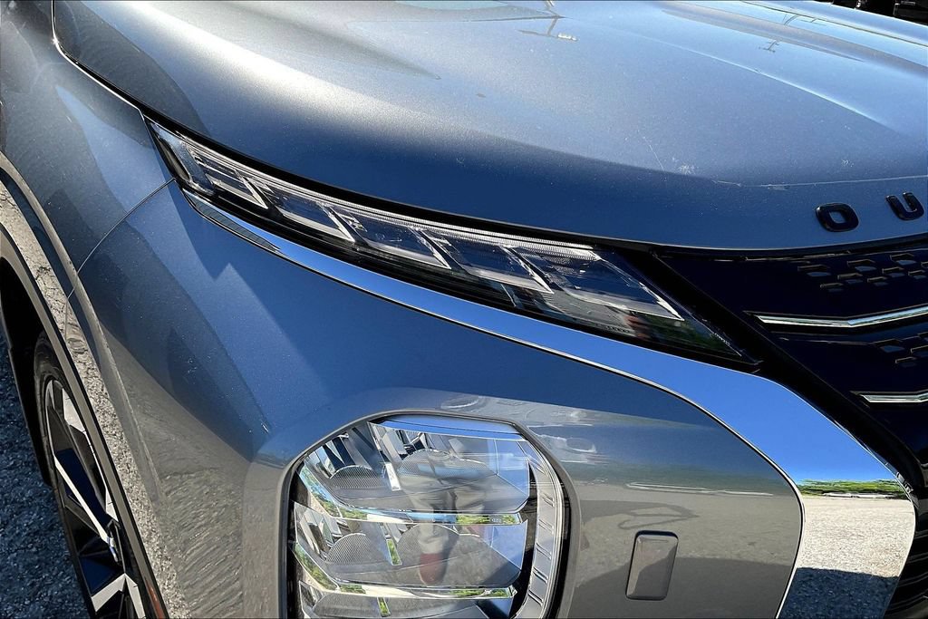Used 2024 Mitsubishi Outlander SE AWD/4WD image 30