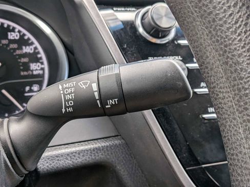 Used 2018 Toyota Camry LE FWD image 21