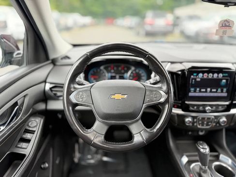 Used 2018 Chevrolet Traverse LT w/ LPO, Floor Liner Package AWD/4WD image 13