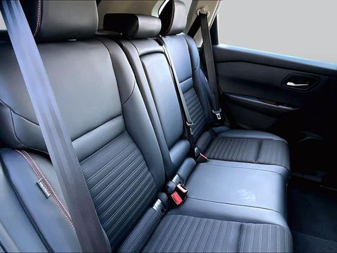 Certified 2026 Nissan Rogue SV AWD/4WD image 20