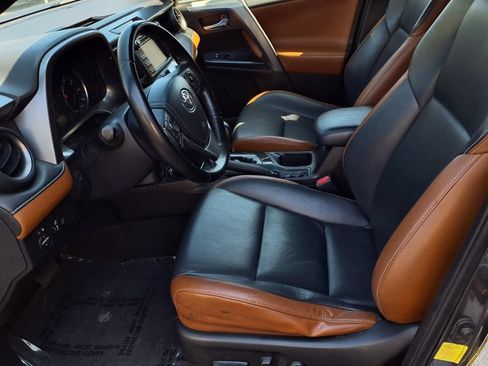 Certified 2017 Toyota RAV4 SE AWD/4WD image 17