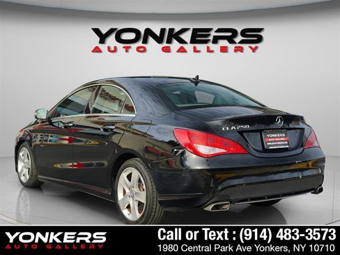Used 2015 Mercedes-Benz CLA 250 image 4