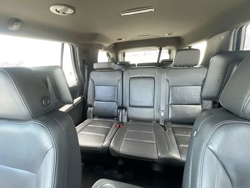 Used 2022 Chevrolet Tahoe LT RWD image 26