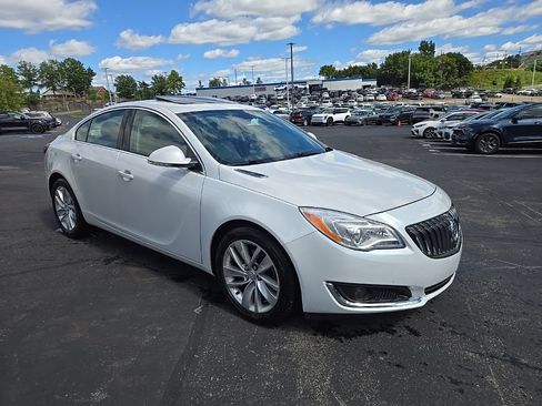 Used 2016 Buick Regal Premium FWD image 1