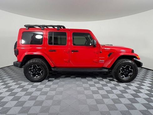 Used 2022 Jeep Wrangler Unlimited Sahara w/ Cold Weather Group AWD/4WD image 7