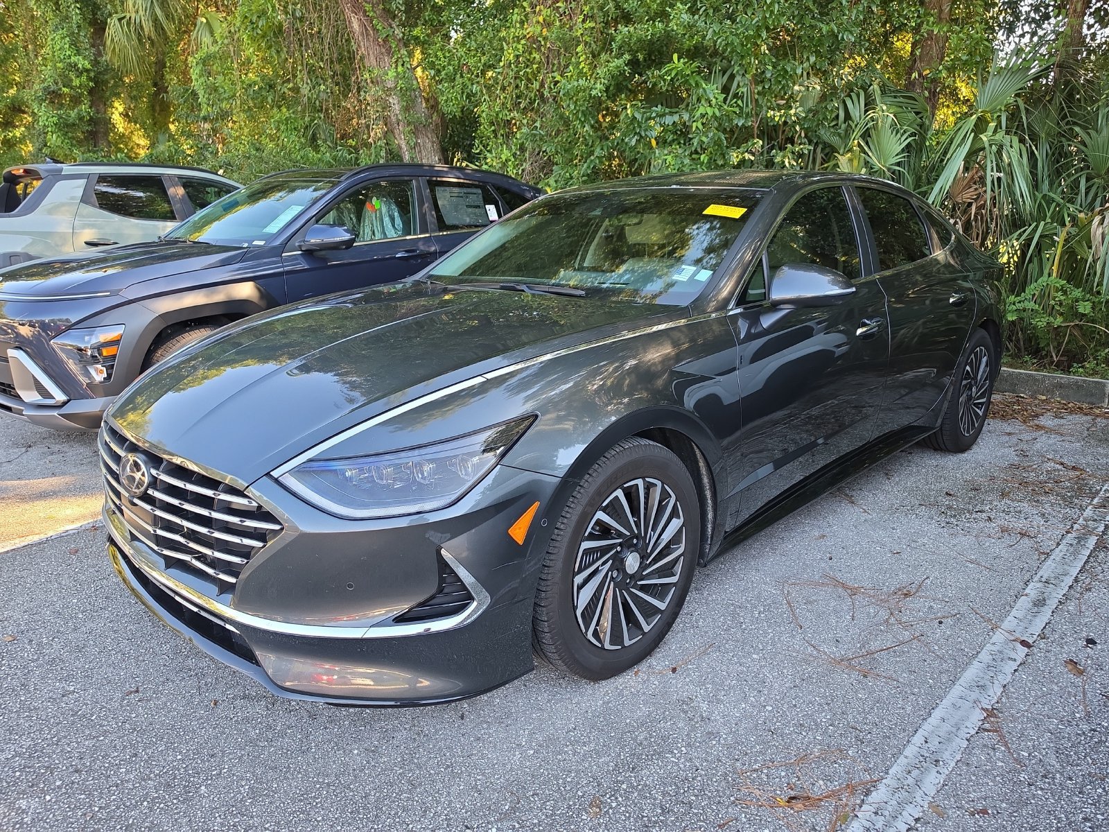 Used 2022 Hyundai Sonata Limited FWD image 4