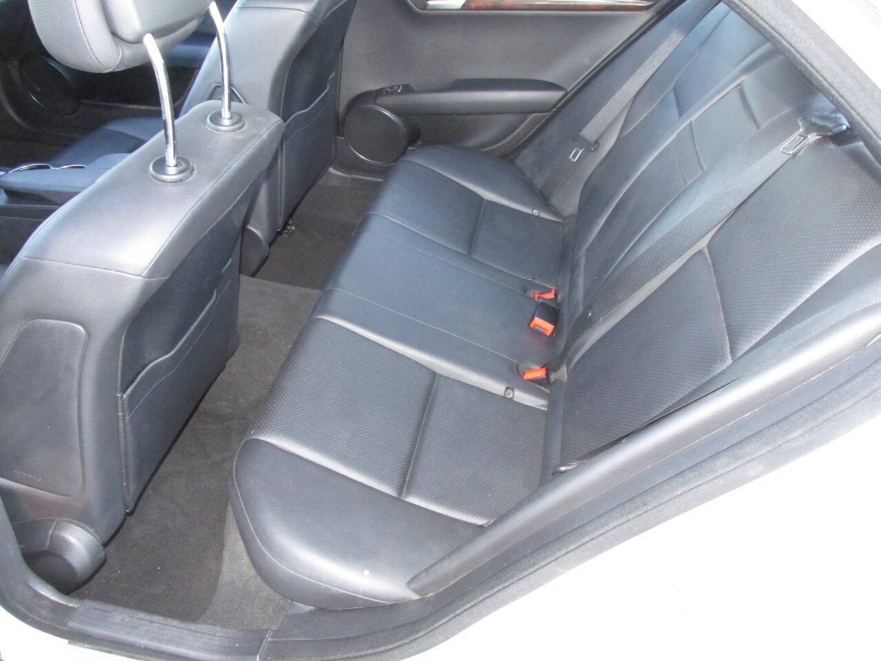 Used 2012 Mercedes-Benz C 300 4MATIC Sedan w/ Premium 1 Pkg image 9