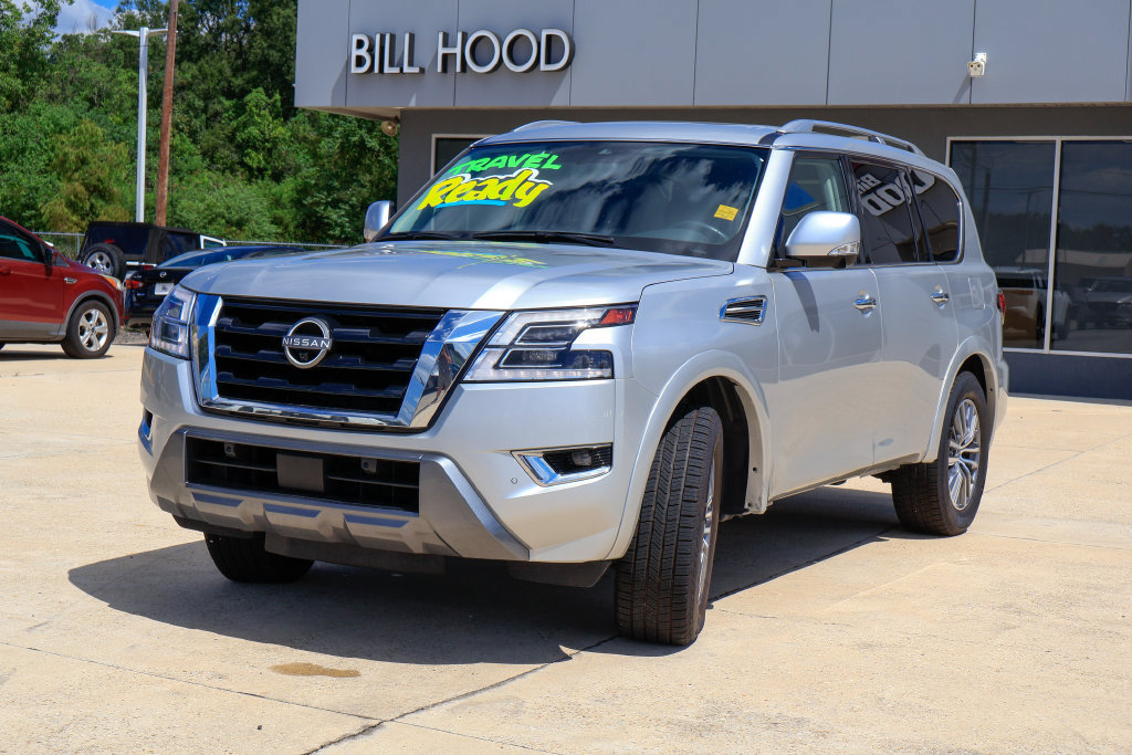 Used 2024 Nissan Armada SL w/ Captain's Chairs Package RWD image 27