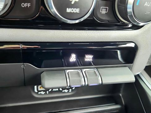Used 2024 RAM 1500 Laramie image 35