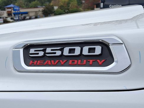 New 2026 RAM 5500 4x4 Regular Cab image 19