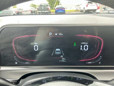 Used 2025 Kia Seltos S AWD/4WD image 19