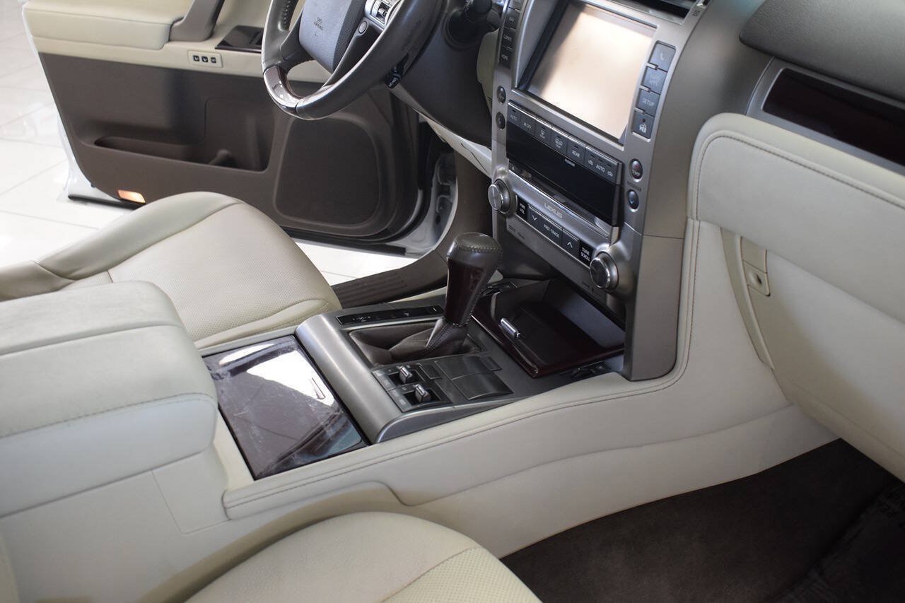 Used 2014 Lexus GX 460 w/ Premium Package AWD/4WD image 23