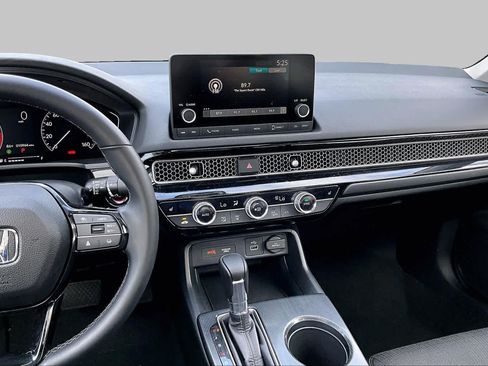 Used 2024 Honda Civic EX image 7